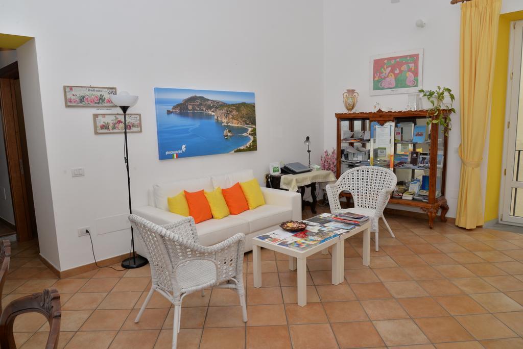 Casa Lungomare Bed & Breakfast Salerno Exterior photo